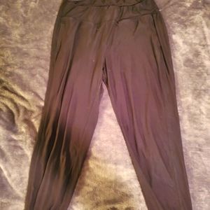 Leggings/lounge Pants size Large